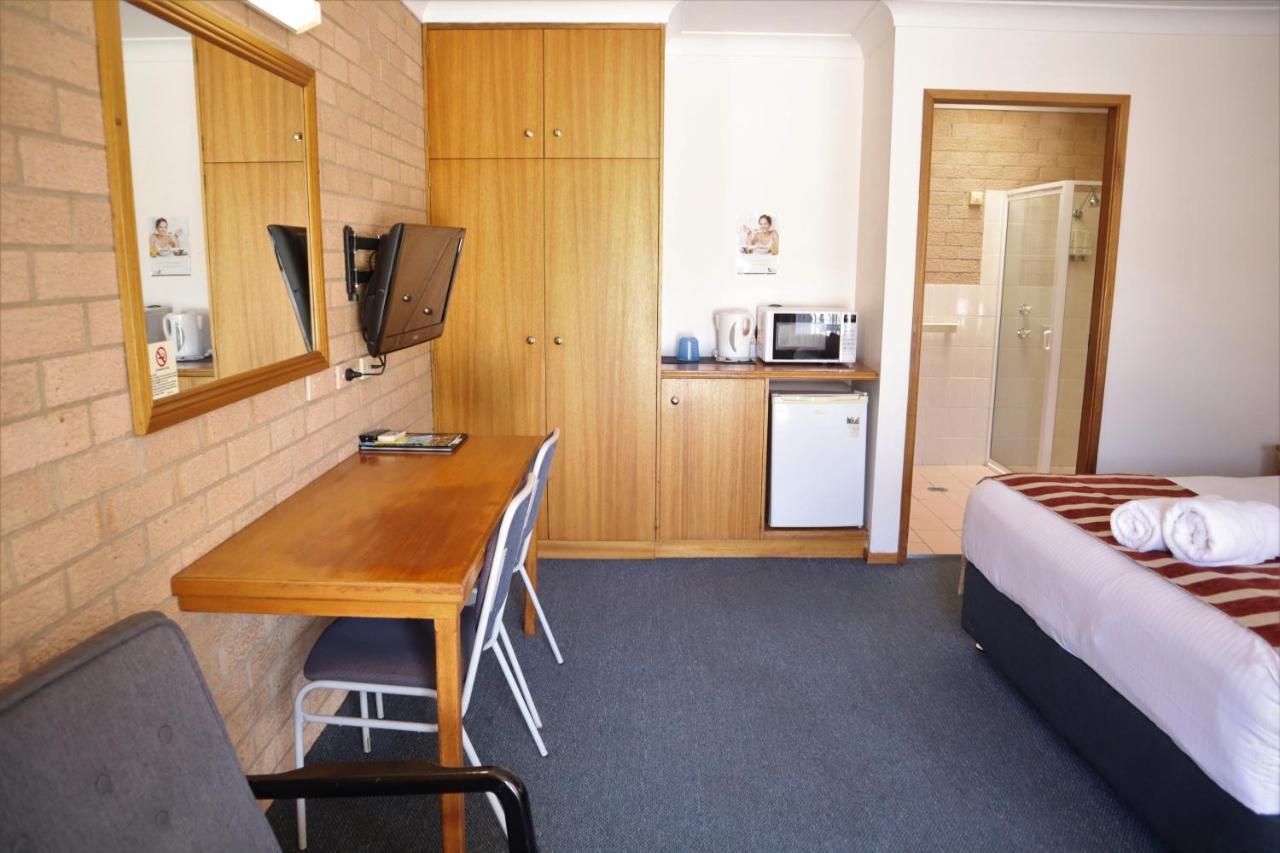 Golden Chain Aalana Motor Inn Cowra Exterior foto