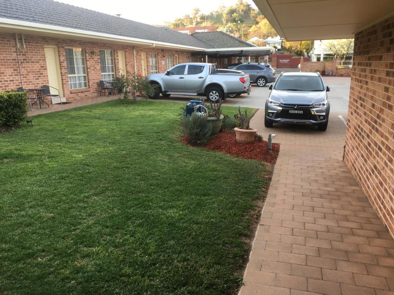 Golden Chain Aalana Motor Inn Cowra Exterior foto